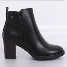 Ghete negre cu toc înalt BM-9077 Negru 1