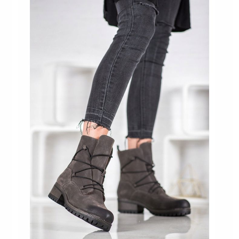 Kylie Muncitori sportivi gri 1