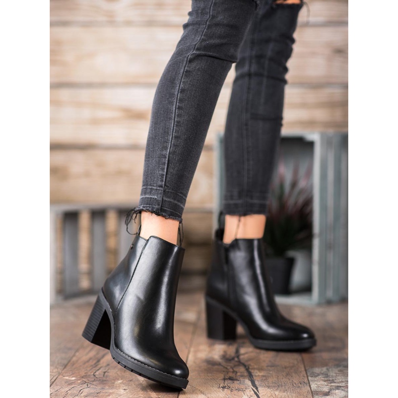 Ideal Shoes Cizme confortabile cu toc înalt negru 2