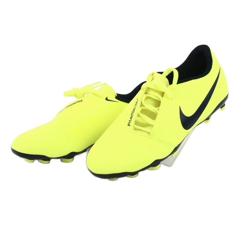 Pantofi de fotbal Nike Phantom Venom Club Fg Jr AO0396-717 galben 3