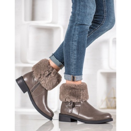 SHELOVET Muncitori cu blană maro 2