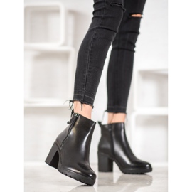 Bella Paris Cizme casual din piele ecologică negru 2