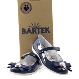 Balerine din piele pentru fete cu un arc 45418 Navy Blue Bartek albastru 3