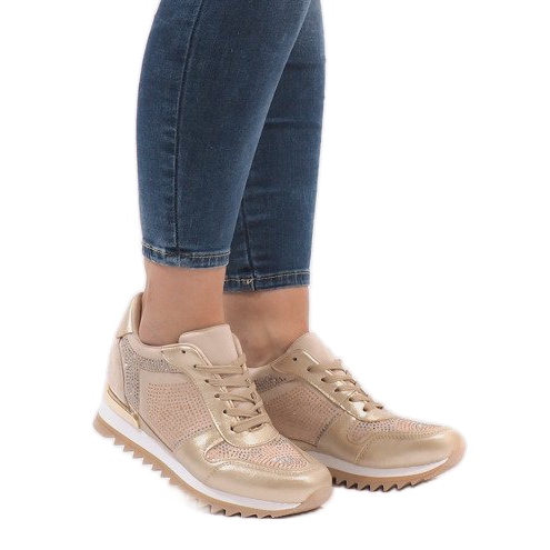 Adidași aurii pe pană G-125 de aur 1