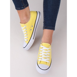 Adidași clasici de culoare galbenă pentru femei 7050Y Galben 1