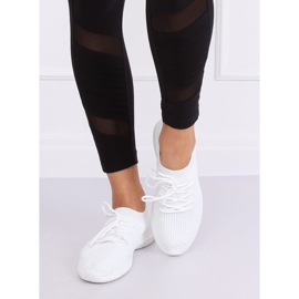 Pantofi sport albi 7753-Y Alb 2