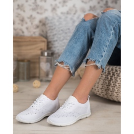 Adidași albi MCKEYLOR 1