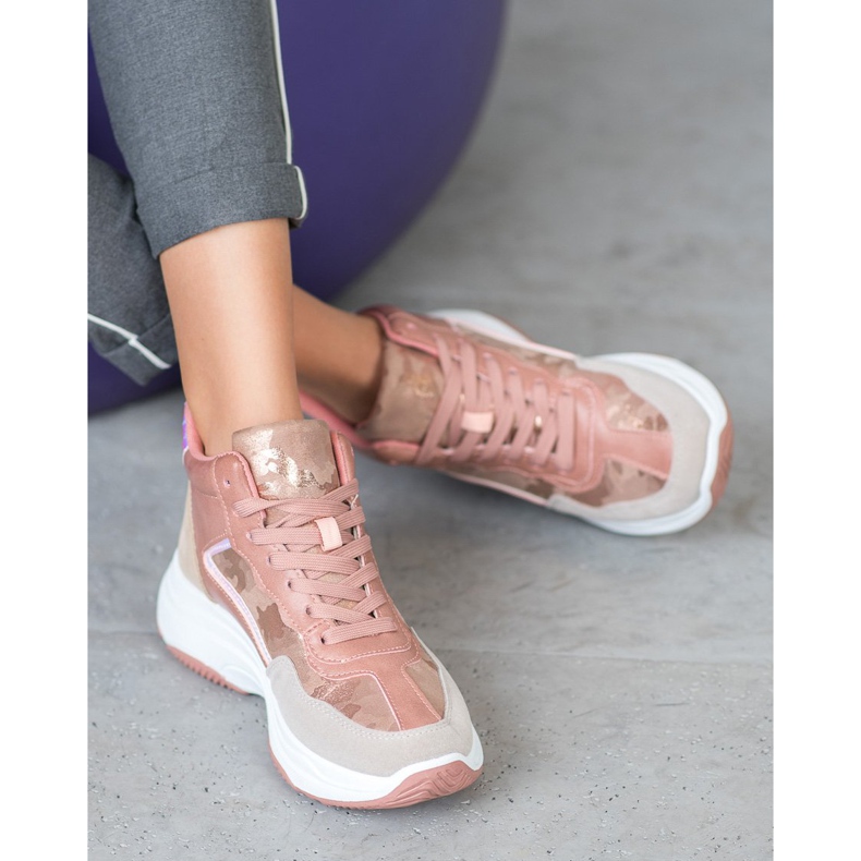 Ideal Shoes Cizme înalte pe platformă roz multicolor 2 Ideal Shoes Cizme înalte pe platformă roz multicolor 2