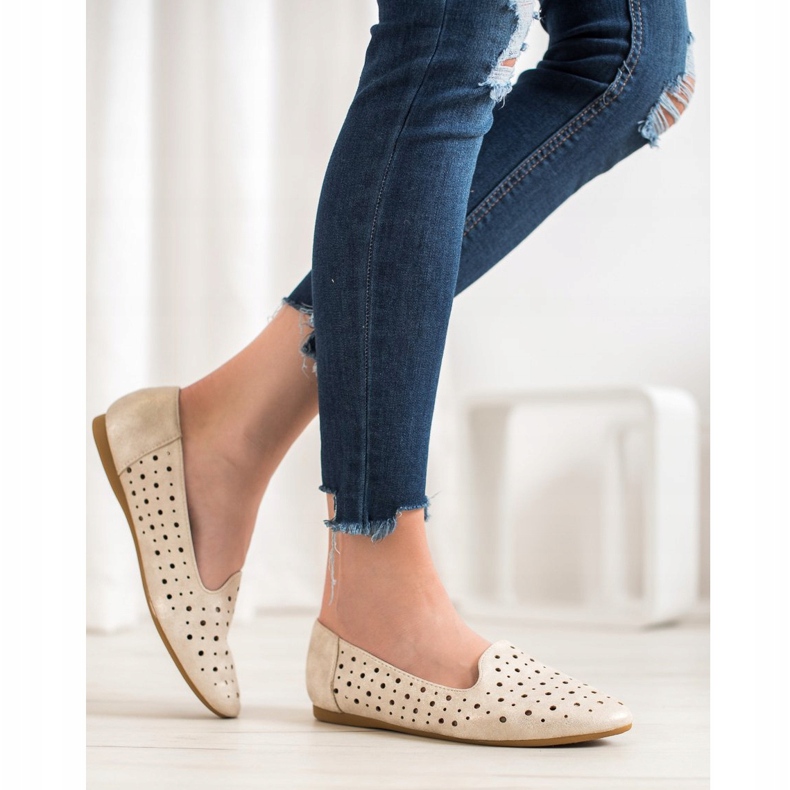 Kylie Domnii ajurati de aur 2 Kylie Domnii ajurati de aur 2