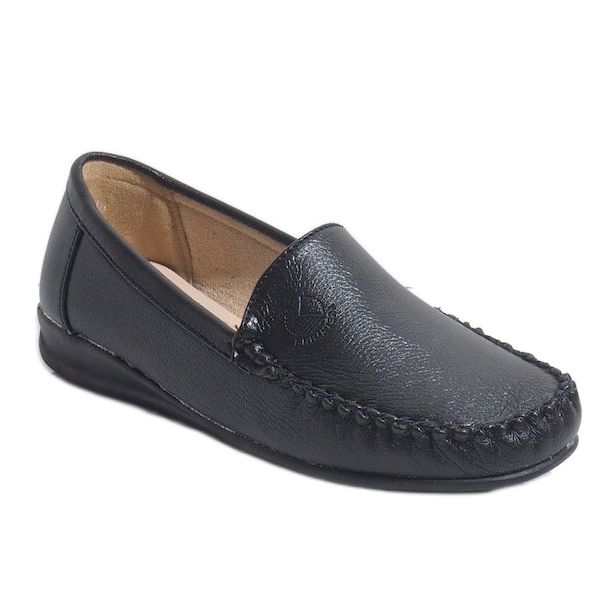 Mocasini cu toc negru 8-01 1