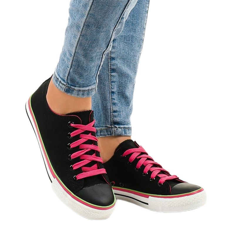 Adidași clasici negri W03 negru verde 2 Adidași clasici negri W03 negru verde 2