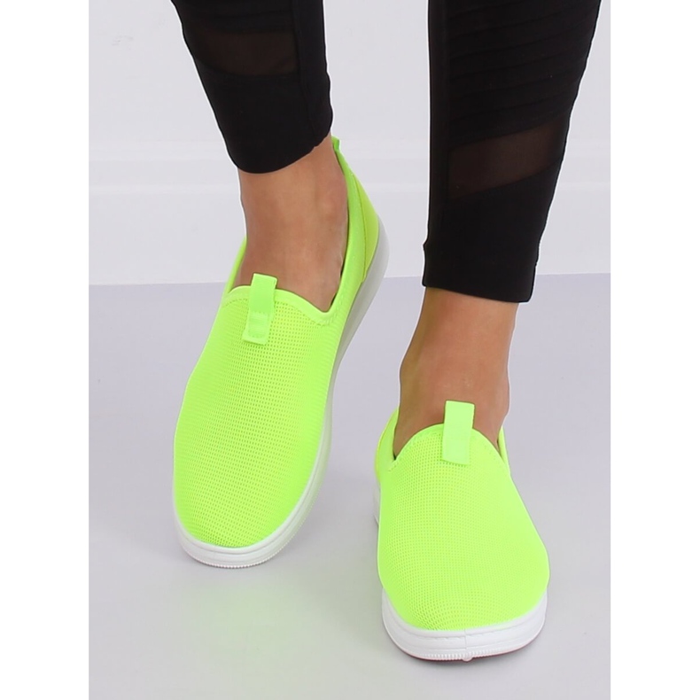 1066 Adidași alunecați de culoare verde neon 2