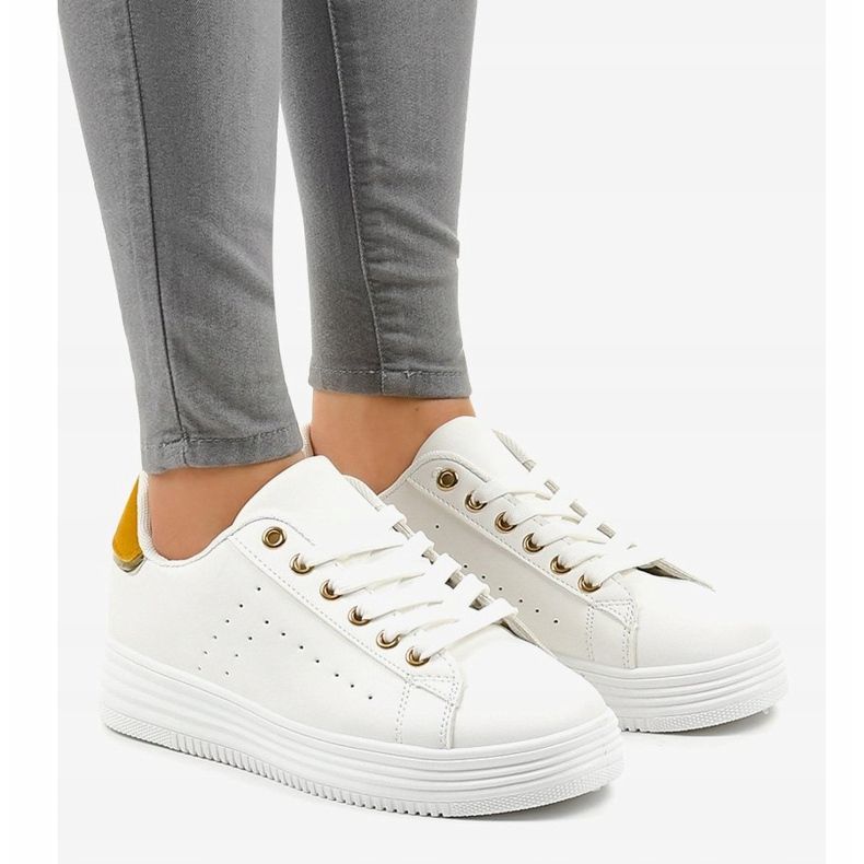 Adidași albi clasici pe platforma BK-52 1