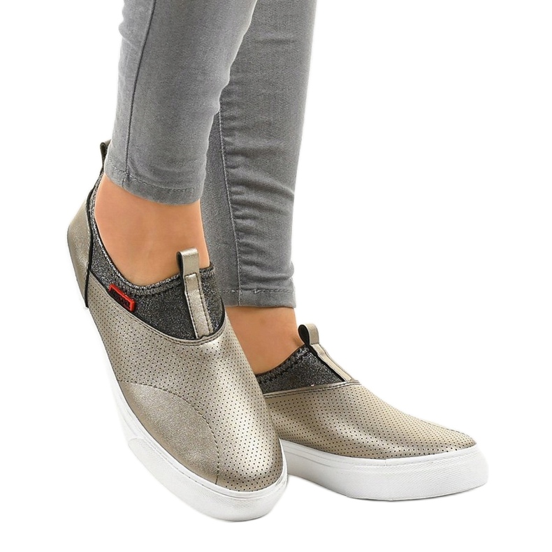 Adidași aurii cu o bandă de cauciuc A-92 de aur 1