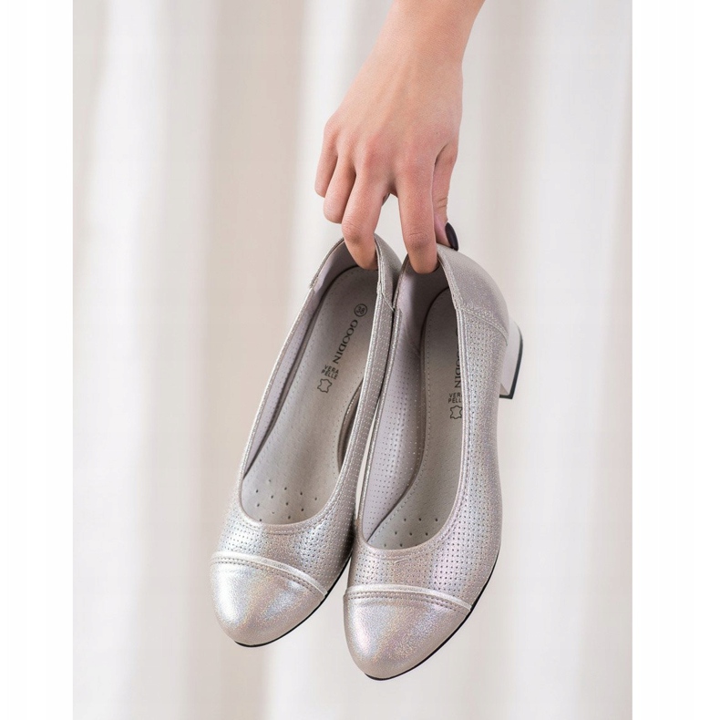 Goodin Pompe ajurate pe un stâlp multicolor 1