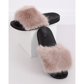Papuci bej cu blană CK107P Bej 1
