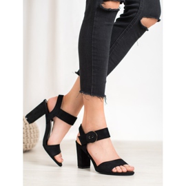 Sandale negre pe o bară VINCEZA negru 2