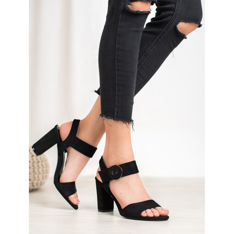 Sandale negre pe o bară VINCEZA negru 2