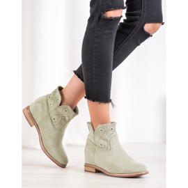 Seastar Cizme cu model ajurat verde 2