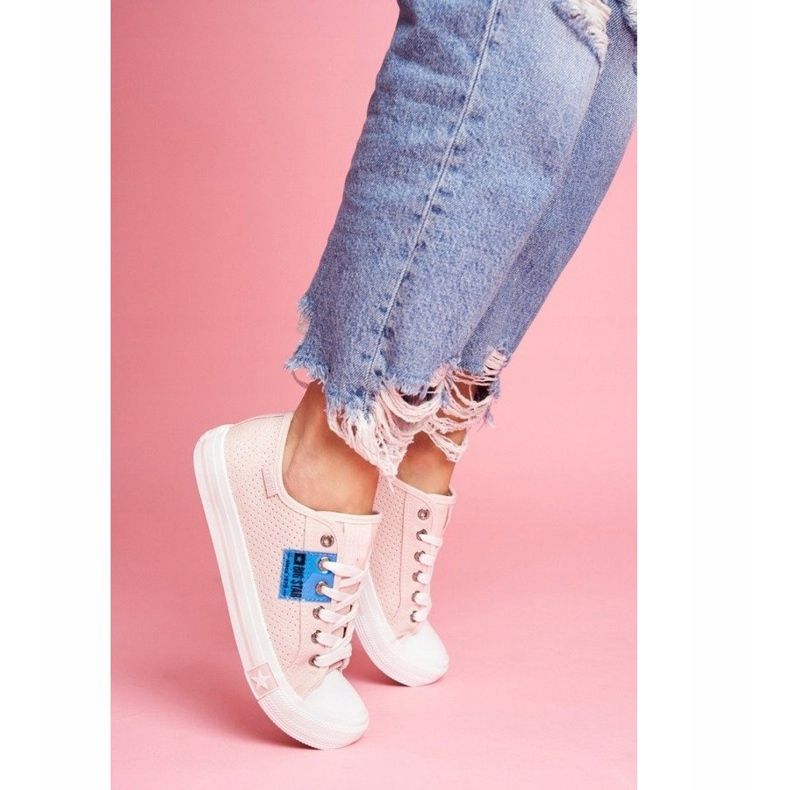 Adidași de culoare deschisă roz pentru femei Big StarFF274033 1 Adidași de culoare deschisă roz pentru femei Big StarFF274033 1