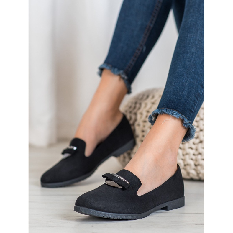 Miss Laura Domnii cu ornament negru 2