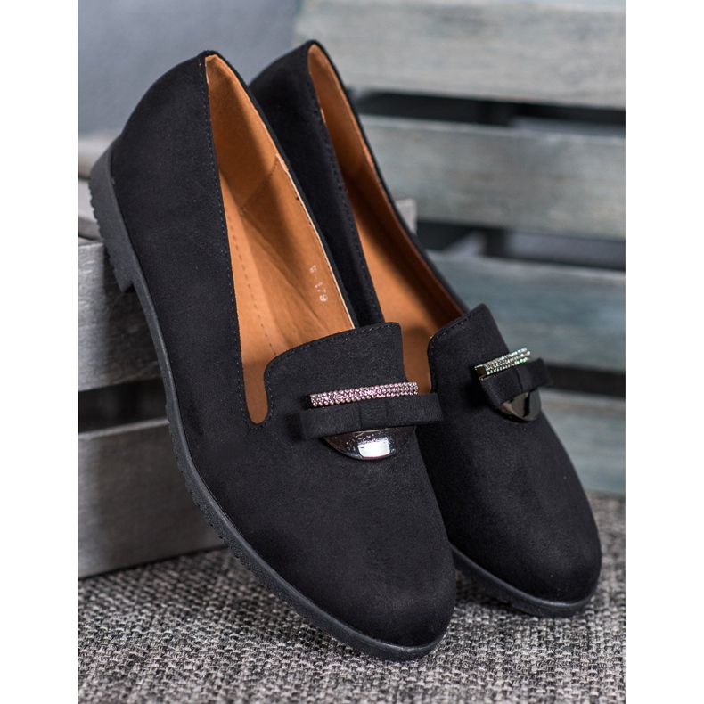 Miss Laura Domnii cu ornament negru 1