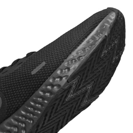 Pantofi Nike Revolution 5 FlyEase M BQ3211-001 negru 1