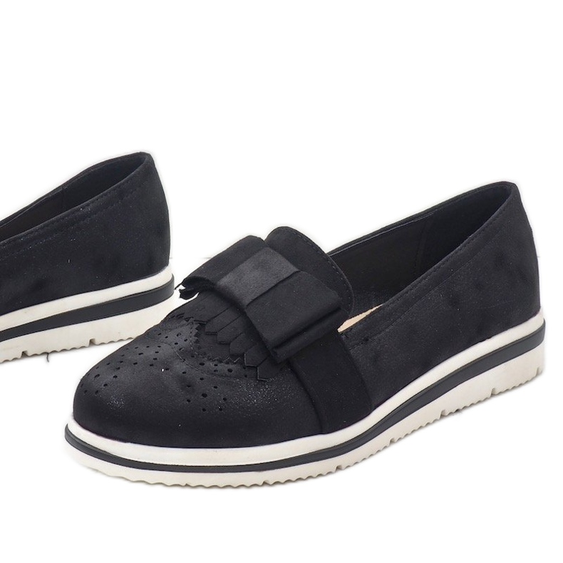 Pantofi negri mat pe pană YT-8 negru 1