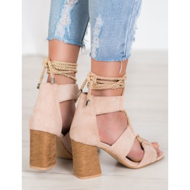 Seastar Sandale legate pe un bar maro 1