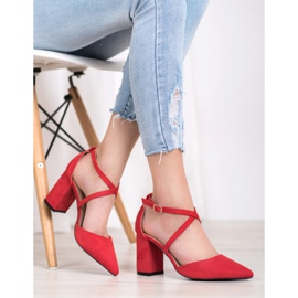 Diamantique Pompele pe un stâlp roșu 2