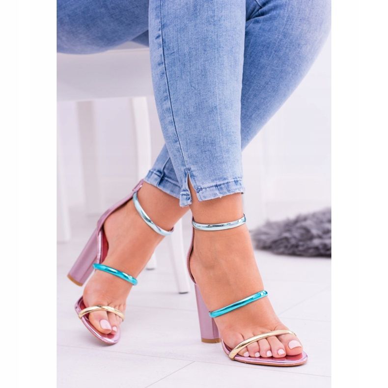 Sandale cu trandafir auriu Lu Boo pe Lissa Bar roz 2