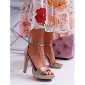 Moow Sandale pentru femei cu toc înalt Platforma Ellania de aur 1