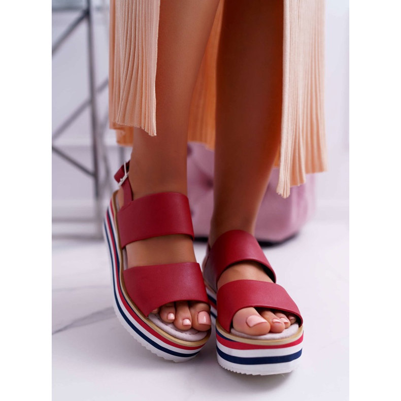 Moow Sandale pentru femei pe platforma roșie Aurera roșu 2