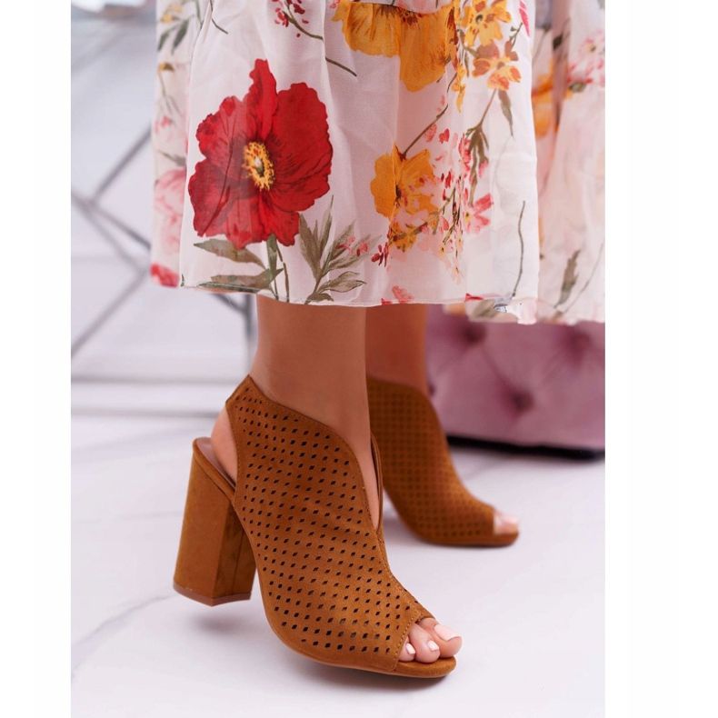 FW1 Sandale pentru femei pe toc înalt Peep Toe Camel Nevienna maro 1