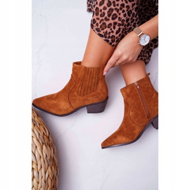 Cizme pentru femei cu toc plat Camel Umberco maro 2