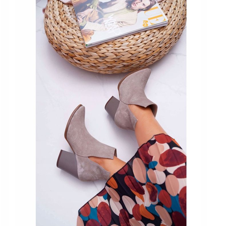 Cizme de damă cu toc înalt Primăvară Piele Piele de căprioară Cappuccino Nicole 2430 bej 2