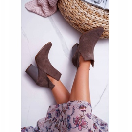 Cizme de damă cu toc înalt Primăvară piele piele de căprioară întunecată Cappuccino Nicole 2430 maro 2