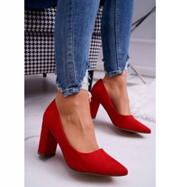 Pompe de femei pe stâlpul din piele de piele de piele roșu 1