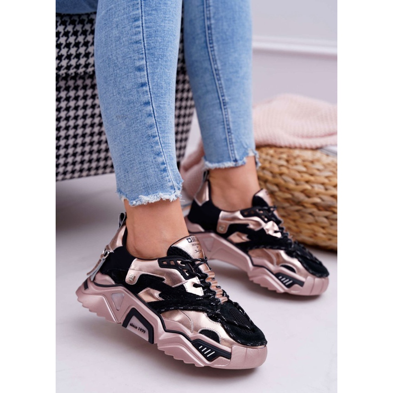 Pantofi sport pentru femei Big Star de Daniel Lopez negru și auriu FF274A528 galben 1