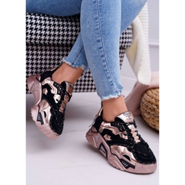 Pantofi sport pentru femei Big Star de Daniel Lopez negru și auriu FF274A528 galben 2