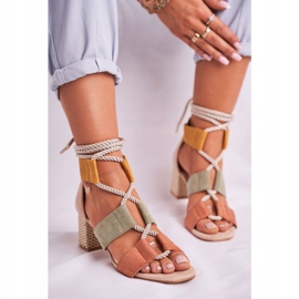 Bellucci Sandale de damă pe toc din piele de căprioară Beckie colorate maro multicolor 1