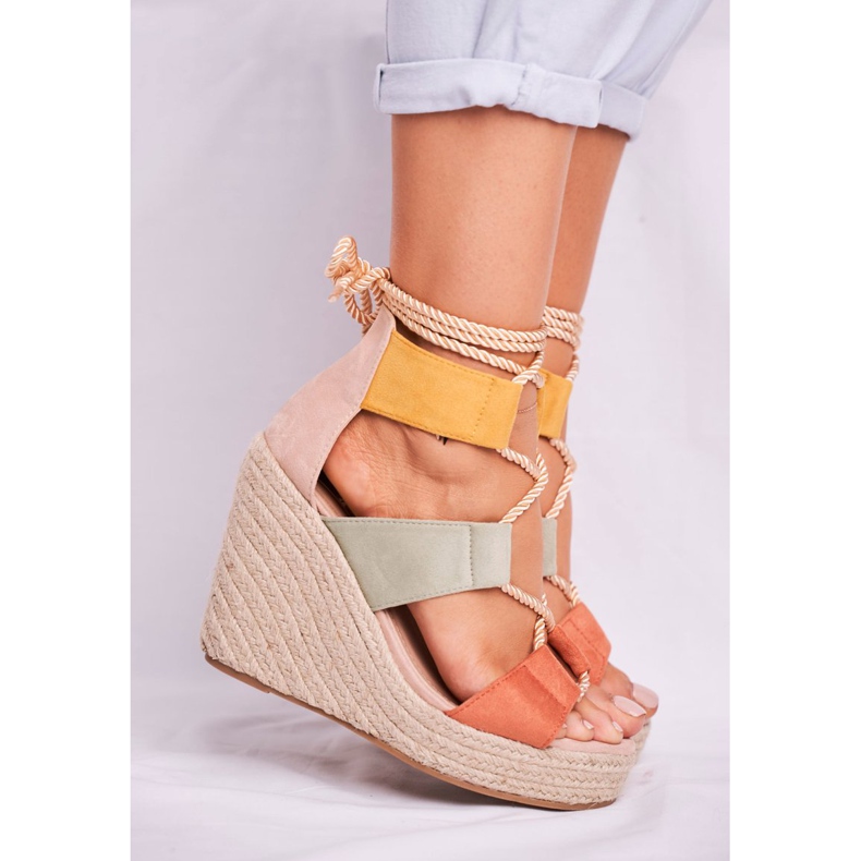 Bellucci Sandale pentru femei pe espadrile cu pană colorate frumoase maro multicolor 2 Bellucci Sandale pentru femei pe espadrile cu pană colorate frumoase maro multicolor 2