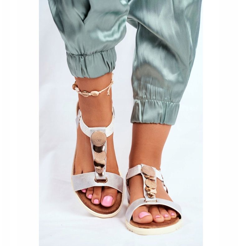 EVE Sandale plate argintii pentru femei, cu decorațiuni Milton gri 2