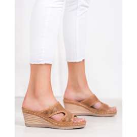 GOLL Papuci ușori cu pană maro 1