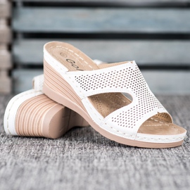 GOLL Papuci ușori cu pană alb 1