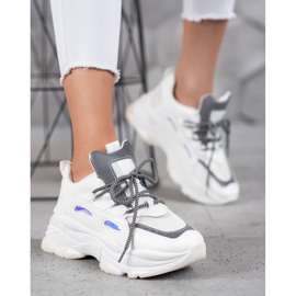 Small Swan Adidași sportivi alb 2 Small Swan Adidași sportivi alb 2