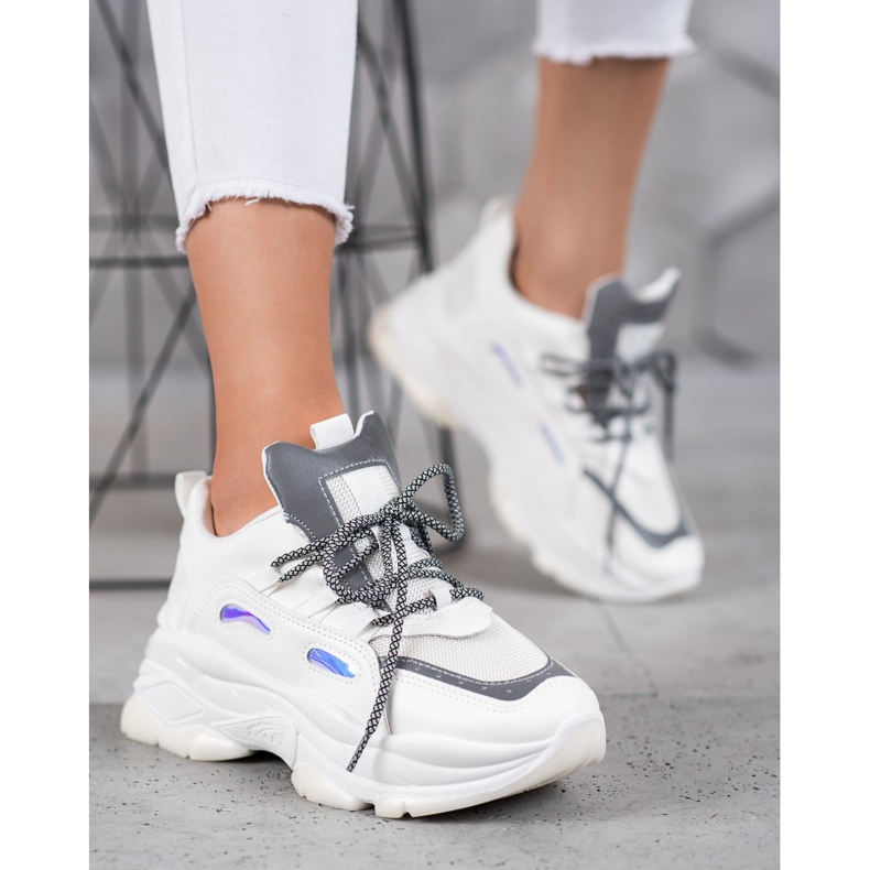 Small Swan Adidași sportivi alb 2 Small Swan Adidași sportivi alb 2