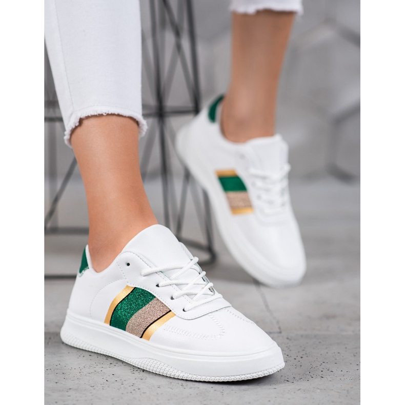 Small Swan Pantofi sport la modă alb 2 Small Swan Pantofi sport la modă alb 2