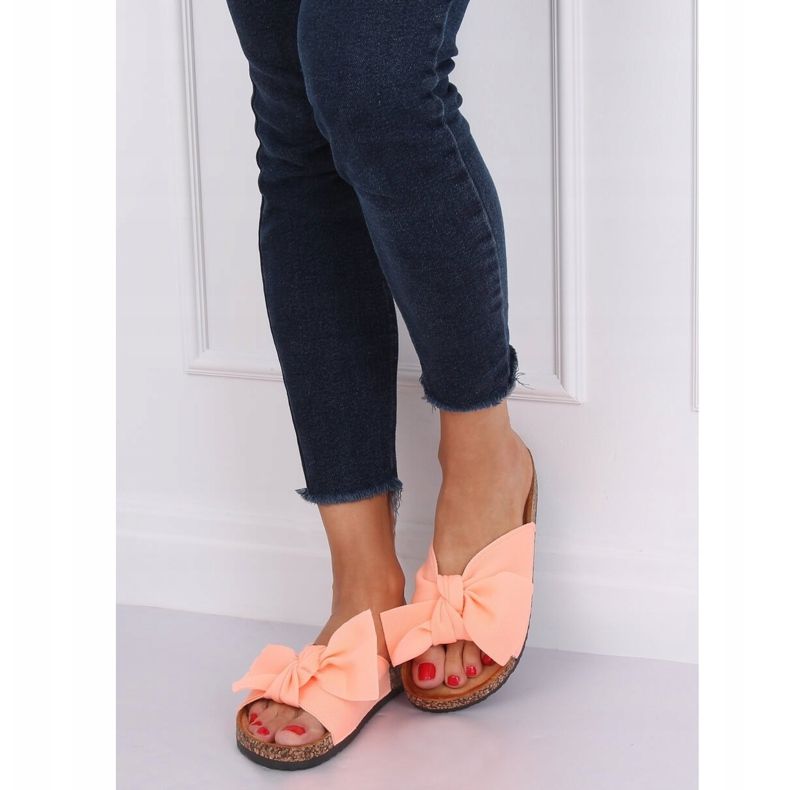 Papuci roz CK108 Papuci roz pe talpa de plută 1