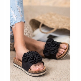 Papuci confortabili cu flori VINCEZA negru 1 Papuci confortabili cu flori VINCEZA negru 1